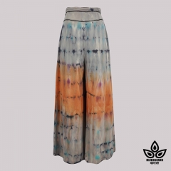 Model blend tie-dye high waist wide-leg pants