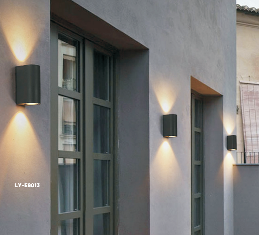 Outdoor LED Wall Sconce Lighting IP54 Black