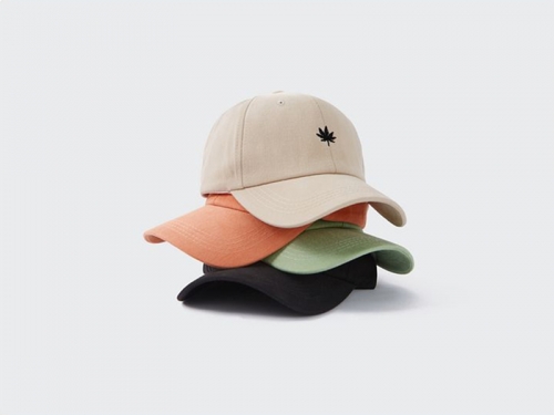 2021 Popular maple leaf plant embroidery casual cap baseball cap