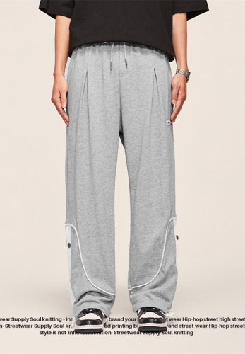 Loose wide-leg pants with button slits