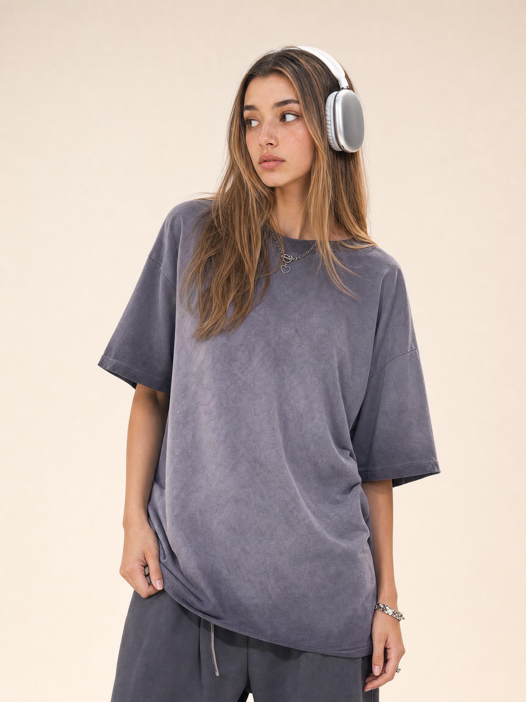 250GTrendy loose washed distressed short-sleeved T-shirt