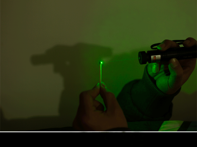 2000MW High Power 532NM Green Laser Pointer Pen with Starry Cap and