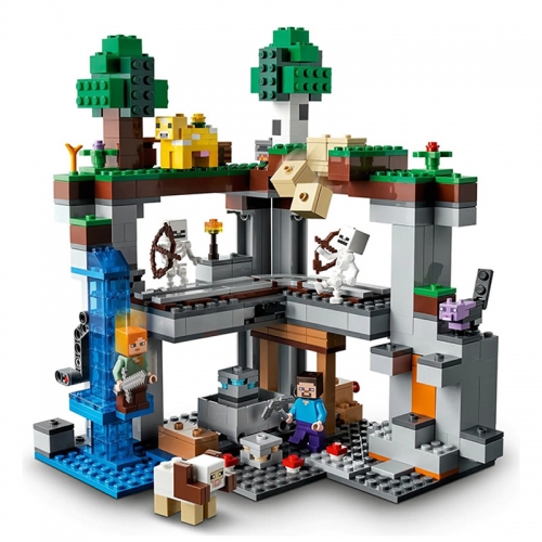 MineCraft The First Advanture Lego Compatible Building Blocks Mini Figure Toys 557Pcs Set