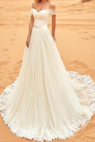 Simple Iovry Tulle Beach Wedding Dress with Lace
