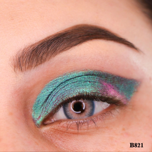 MULTI CHROME EYESHADOW B821