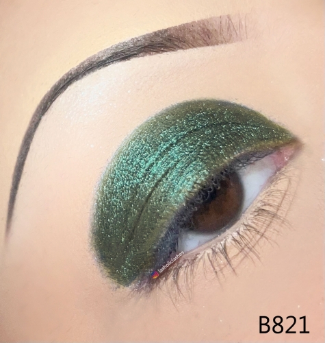 MULTI CHROME EYESHADOW B821