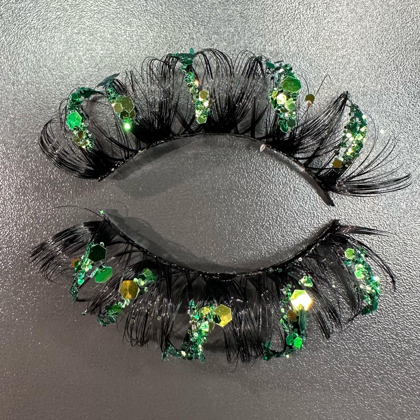 ON FLEEK（25MM CHRISTMAS LASHES）
