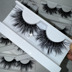 25XYA28 Dramatic 25mm 3D Silk Lashes (white tray clear cover)