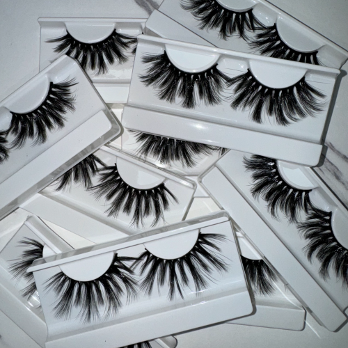 6D02 Dramatic 25mm 3D Silk Lashes (white tray clear cover)