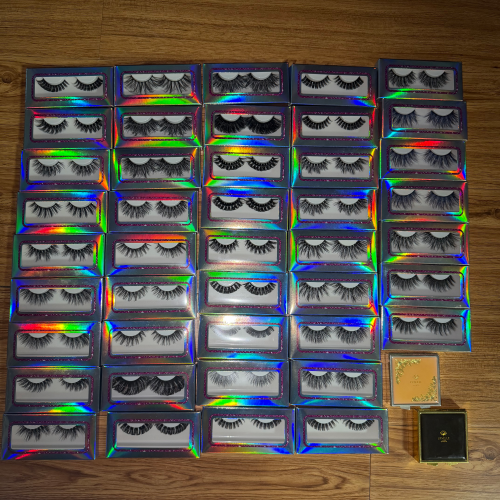 $39.99 Blind Box 40 pairs Silk Vegan Lashes including 2 Luxury Metal Mirror Box