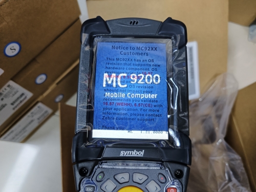 Brand new Symbol MC9200 (MC92N0) series with handle and battery (please purchase according to the serial number, the pictures are all actual pictures)
