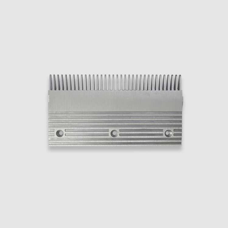 KM5270419H01 Walkway Comb Plate D for 