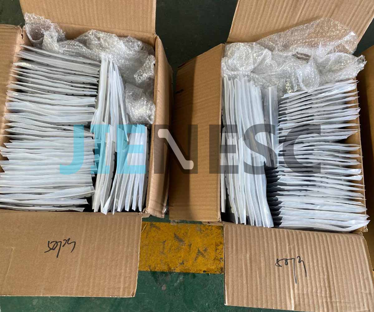 Original GAA453BM5 escalator comb plate for 