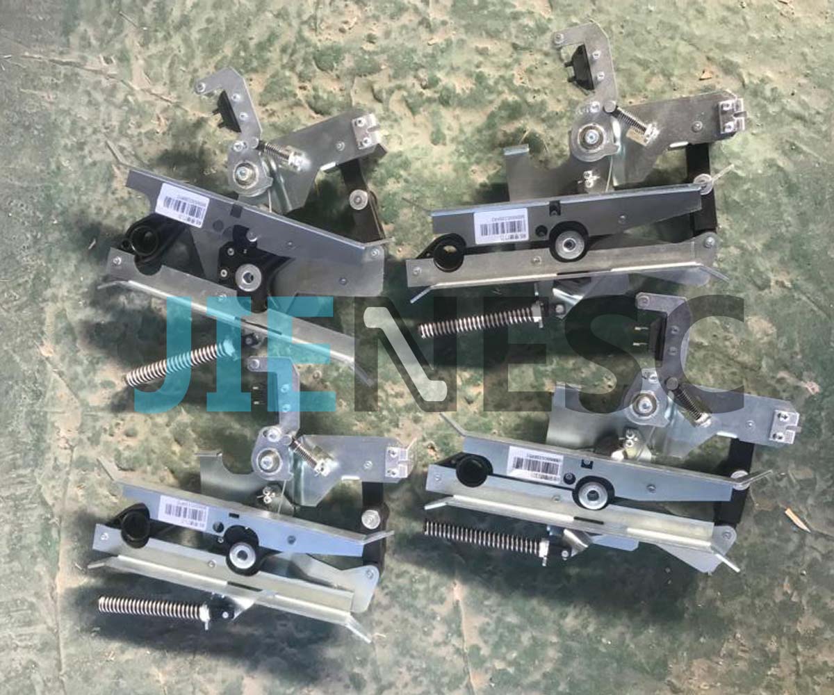 KM900650G13 Elevator Door Coupler door vane price