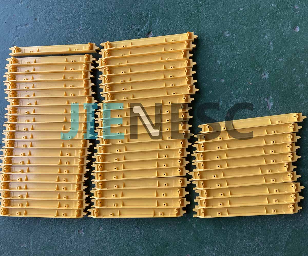 LL28034033 escalator step demarcation cleat for BLT