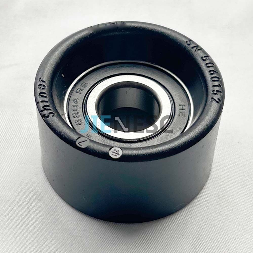 KM5060152 Escalator Roller