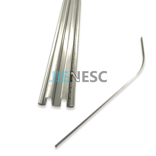 1737945700 Escalator Handrail Guide Rail From Factory