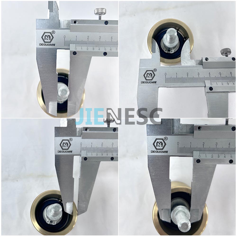 GAA456DG11 Escalator Handrail Anti-static Roller