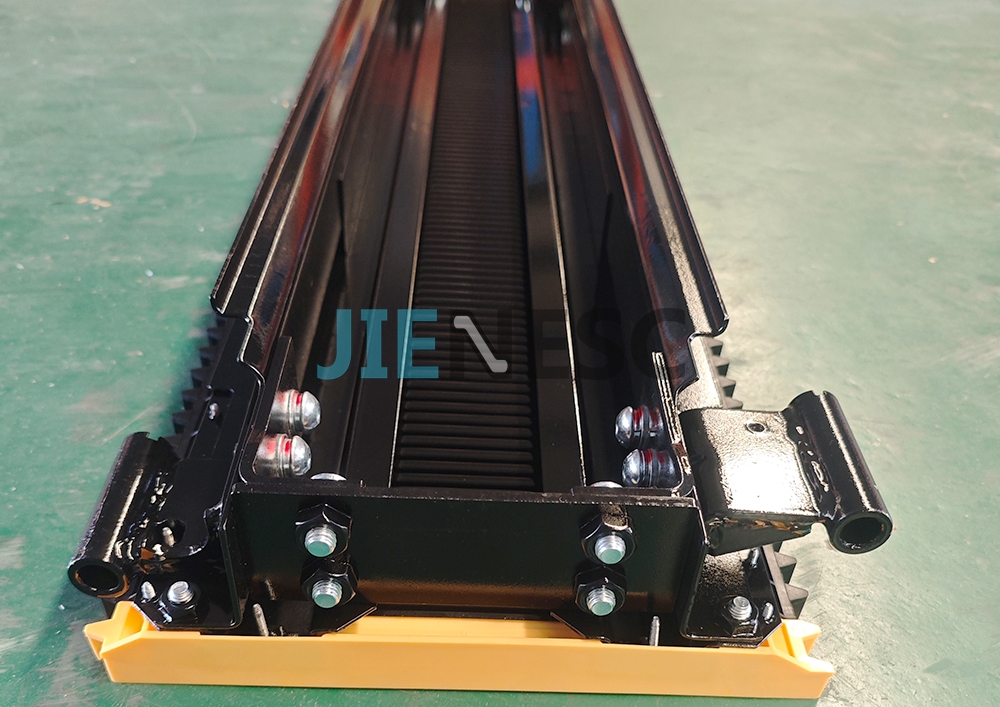 XAA26340H23 1000mm Travelator Pallet from factory