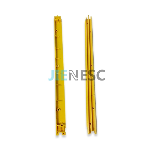 L57332119B Escalator Step Demarcation From Factory