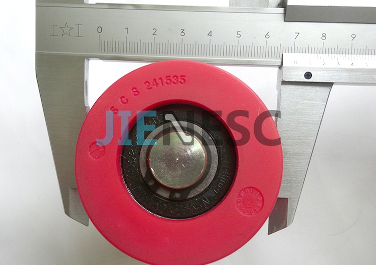 SWD465208 Escalator Chain Roller With Bolt 70*25mm 6204 for ESC
