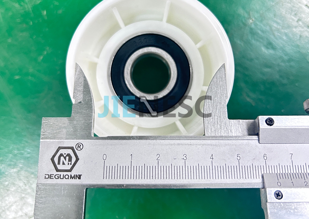 SMH405045 Escalator Handrail Support Roller 70*72mm 6204 for ESC