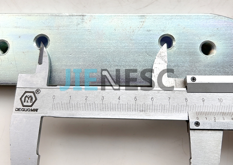 50662135 50647431 Escalator Step Guide from factory