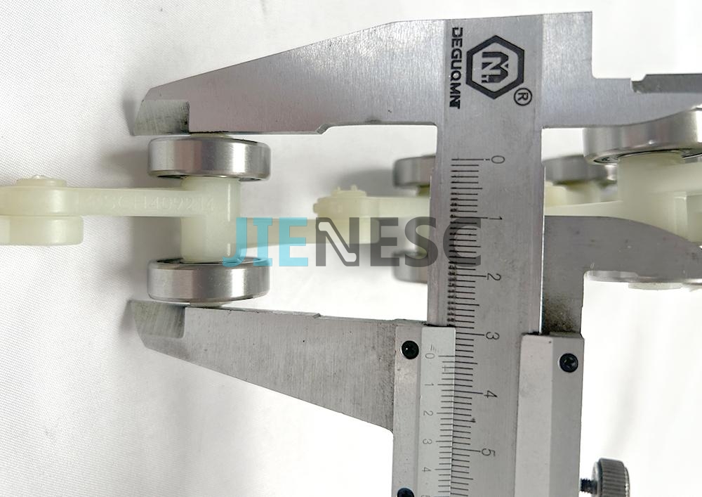SCH409585 Handrail Deflecting Chain for 9300 Escalator, 34 Rollers 50630112