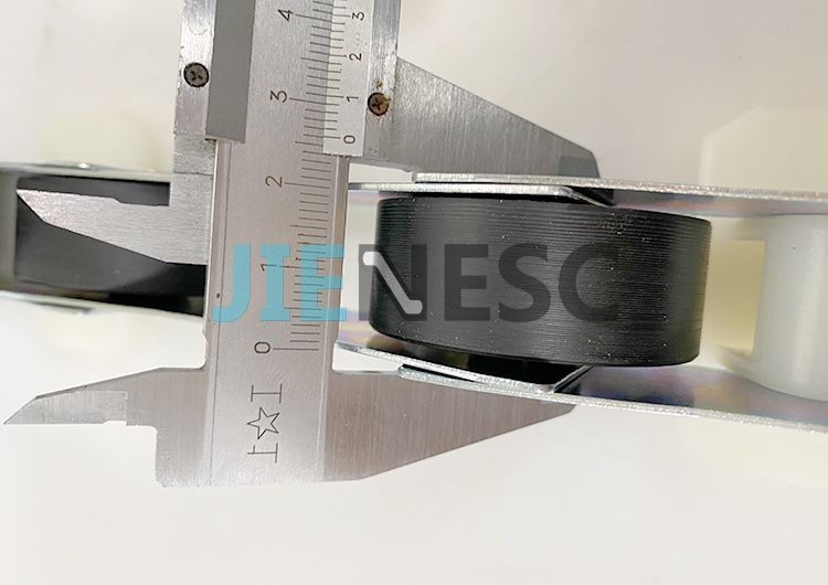 SEH498347 Handrail Newel Chain for SWE Escalator 17 Rollers