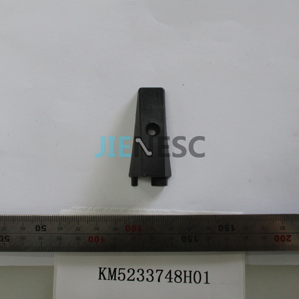 KM5233748H01 Escalator Skirt Brush End Cap RHS From Fatory