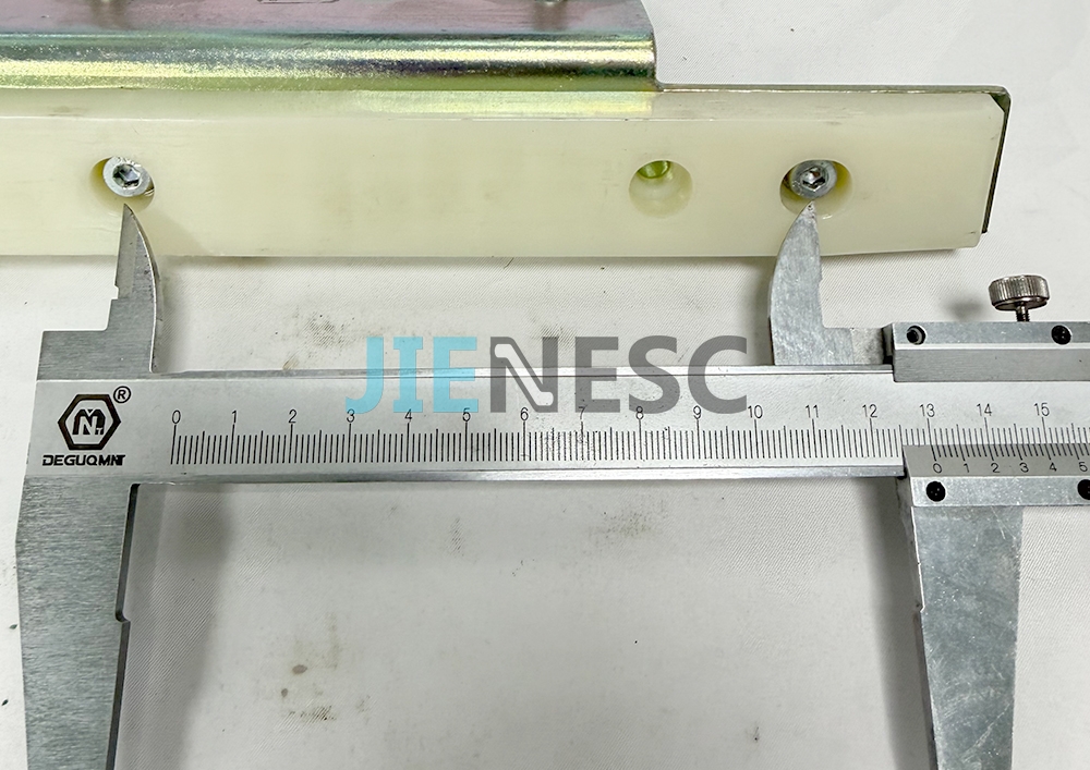 50632297 Escalator Step Guide LHS from factory