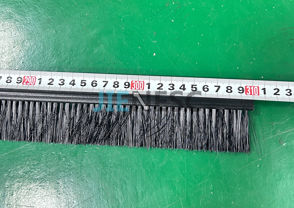 50595940 Escalator Skirt Brush From Factory