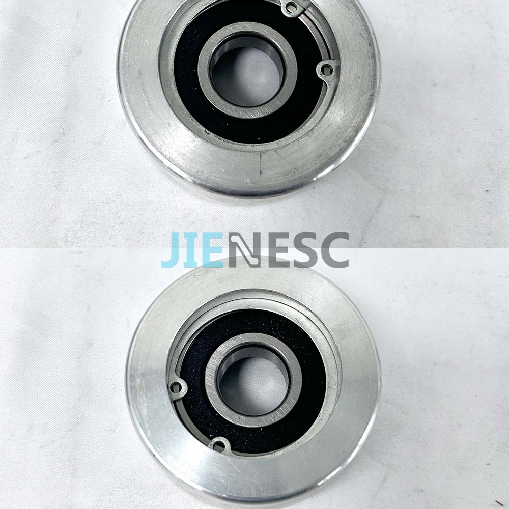 KM52013368V000 TM140 Escalator Guide Roller From Factory