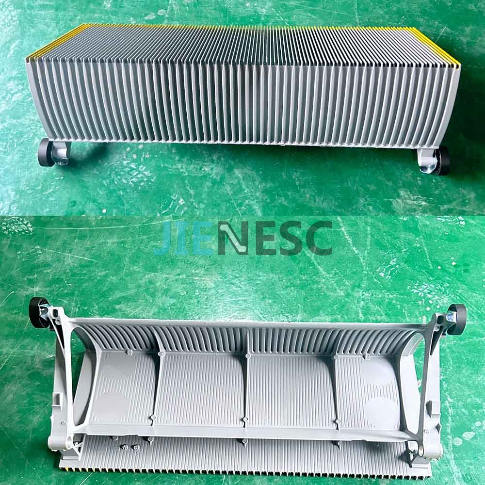 KM5232610G18 1000mm Escalator Step From Factory