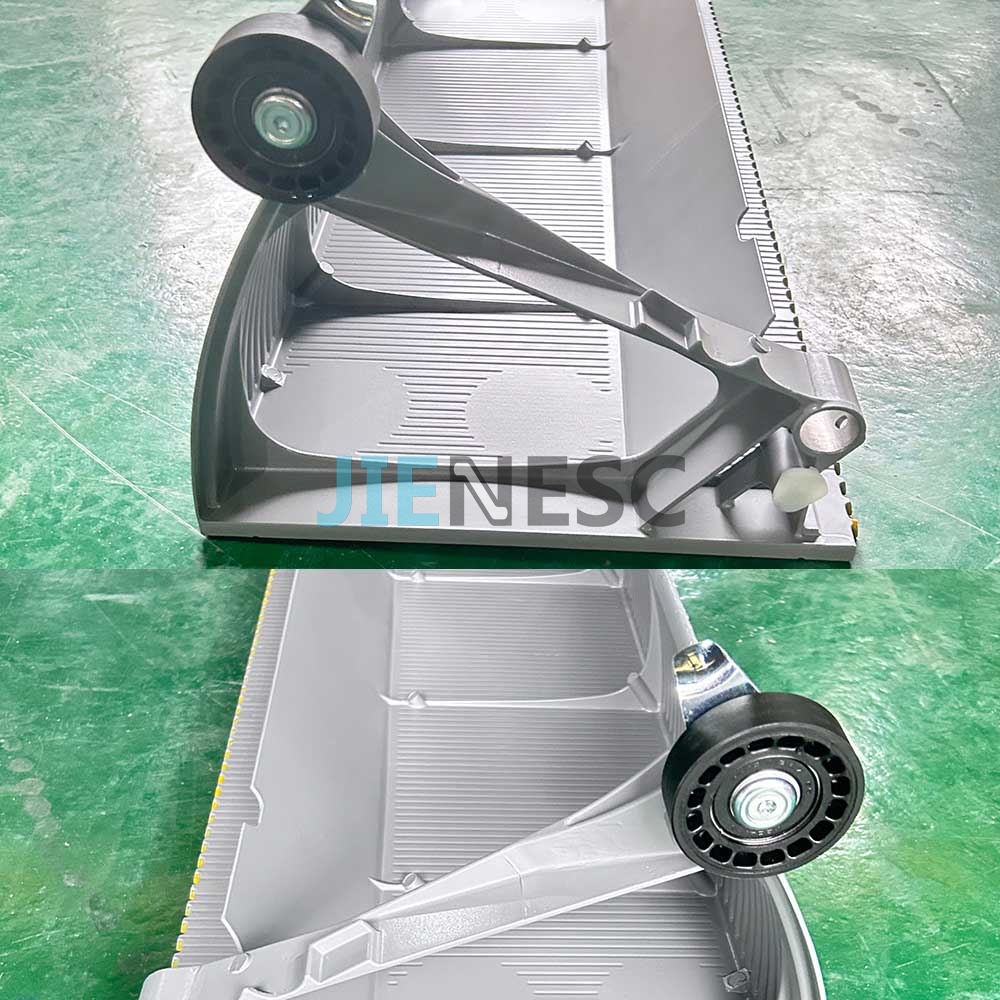 KM5232610G18 1000mm Escalator Step From Factory
