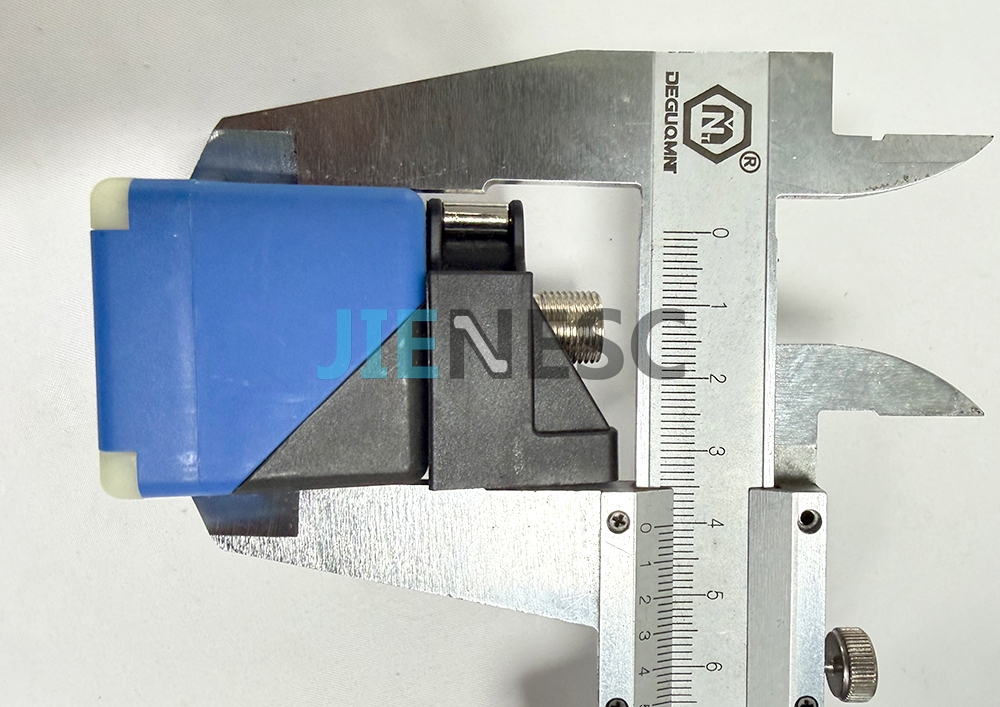 DW-AS-611-C44 CONTRINEX Sensor