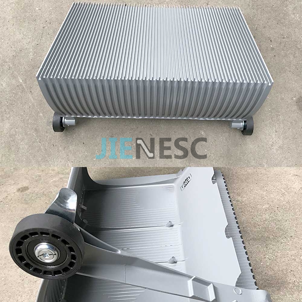 KM4060081G06 600mm Escalator Step From Factory