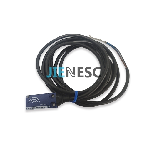 XS7F1A1PAL2 Elevator Proximity Switch From Factory