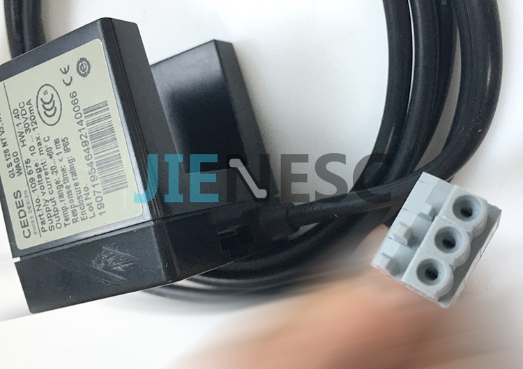 109579 55505160 GLS126NTV3 Elevator Optic Slot Sensor From Factory