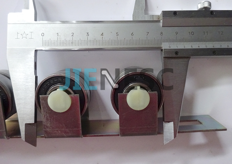 SFV809541 Escalator Newel Chain 48 rollers From Factory