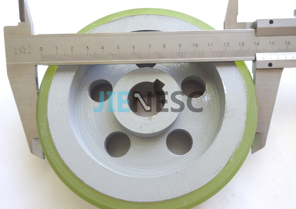 143*35mm Escalator Moving Walk Handrail Drive Roller From Factory