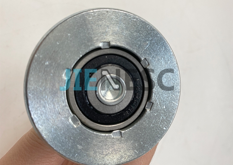 DSA4L08513C Escalator Handrail Center Guide Roller From Factory