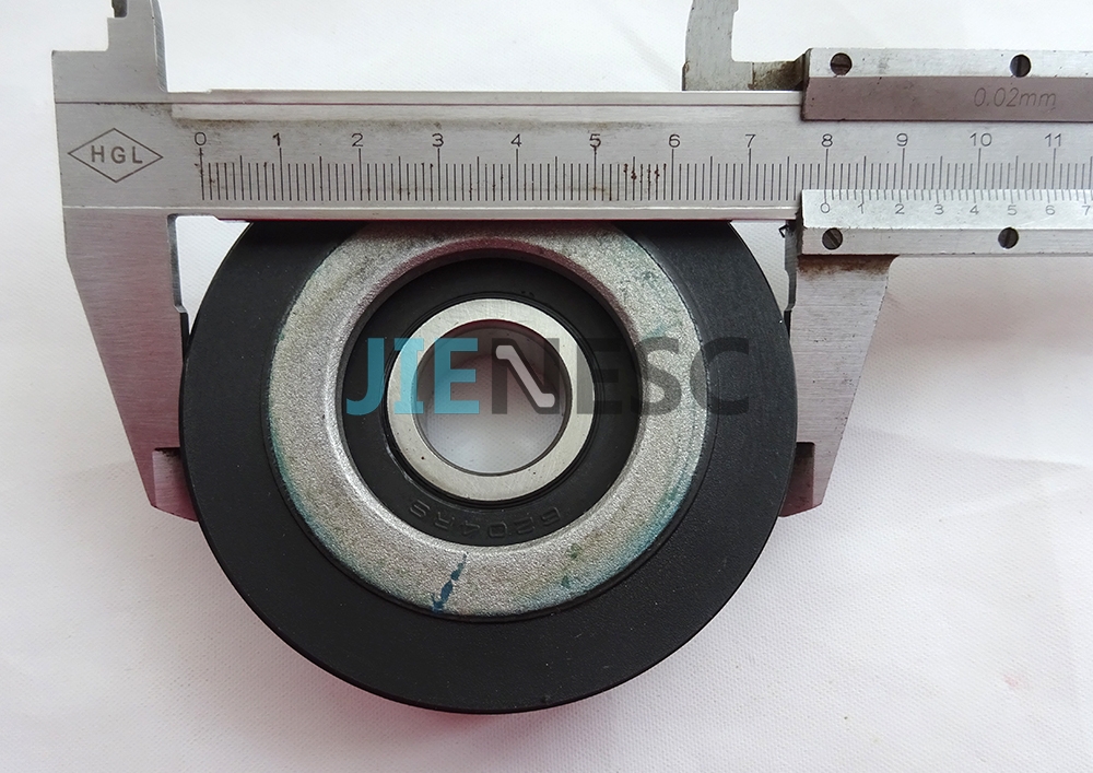 80*23mm 6204 Black Escalator Step Chain Roller From Factory