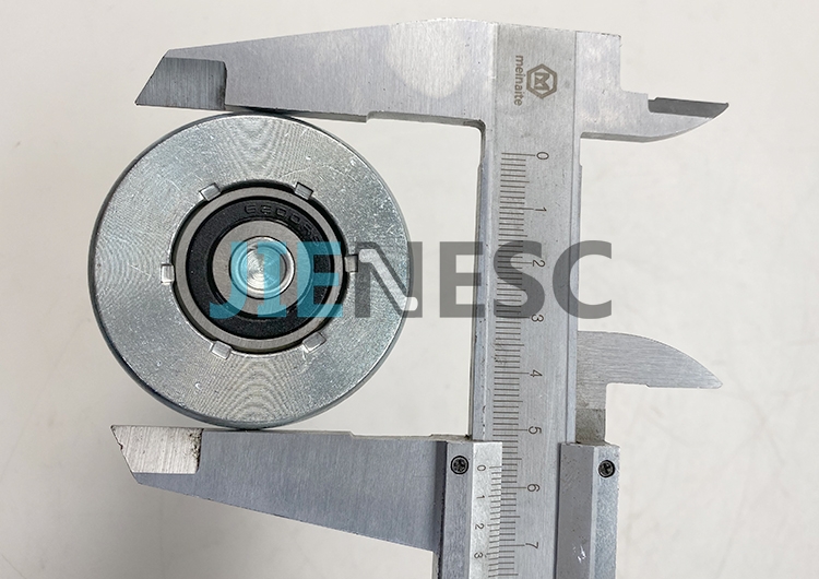 DSA4L08513C Escalator Handrail Center Guide Roller From Factory