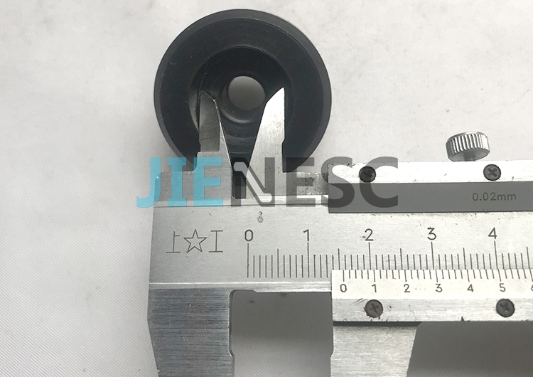 3215.05.0037 elevator door lock roller
