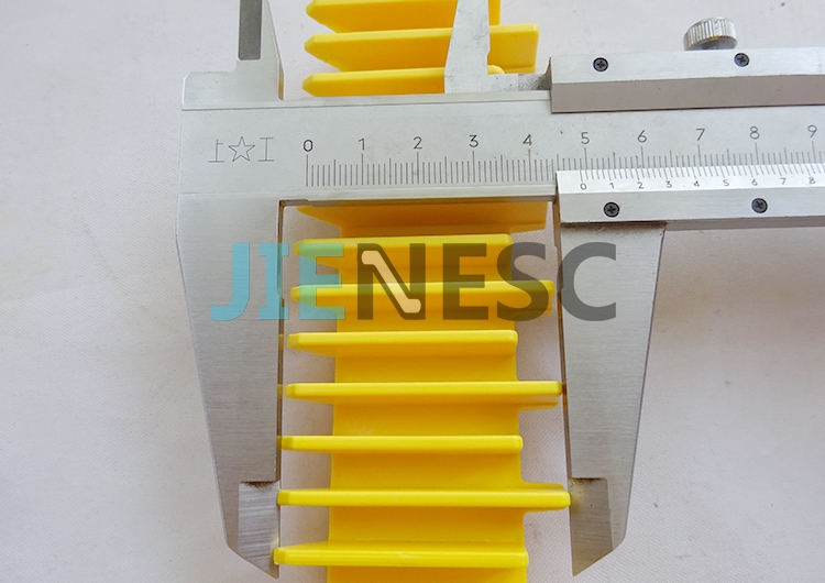 SLBK-01 Escalator Step Demarcation for 9300 Step Yellow L=200mm
