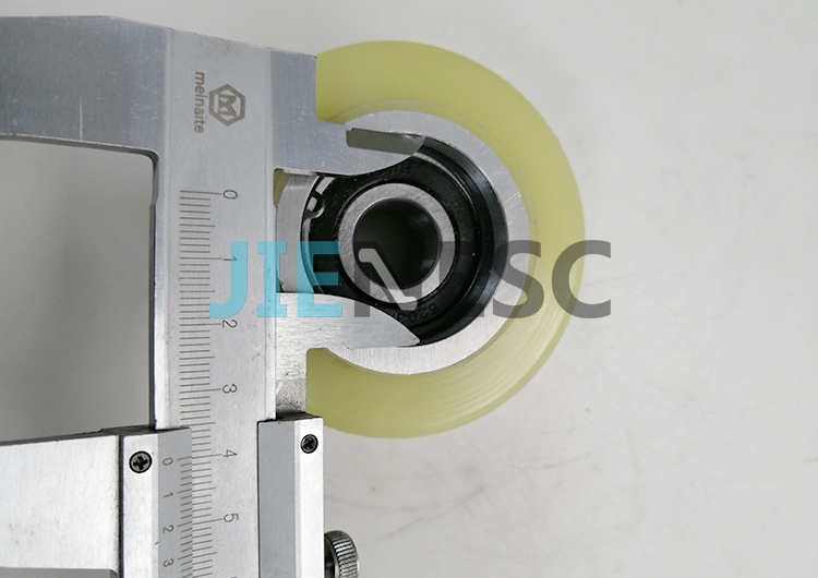 613C001 76*41mm 6203*2 Escalator Handrail Pressure Roller From Factory
