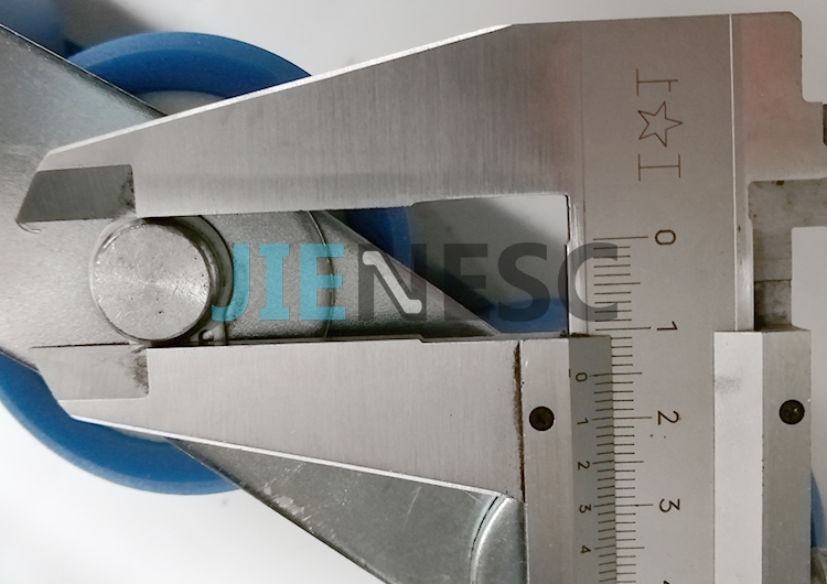 Escalator Handrail Tesnsion Chain 9 rollers With 60*55mm Roller From Factory