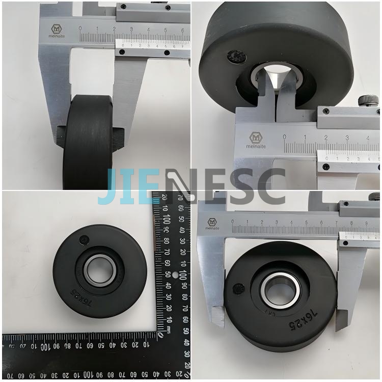 76*25mm 6204 Black Escalator Step Chain Roller From Factory