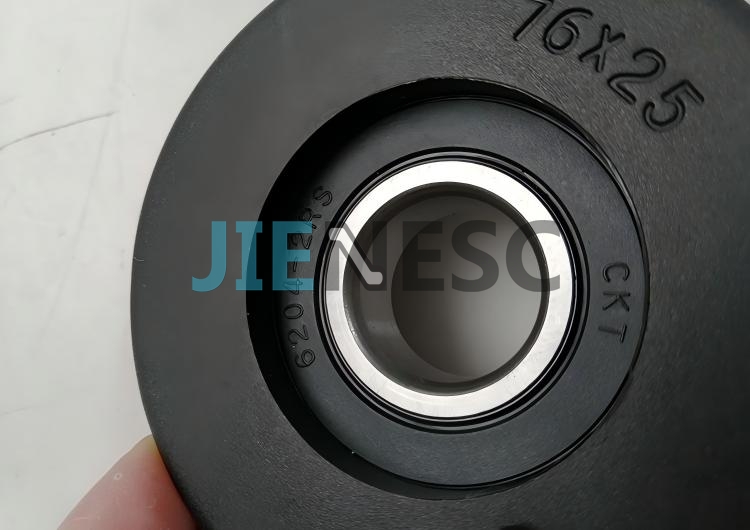 76*25mm 6204 Black Escalator Step Chain Roller From Factory